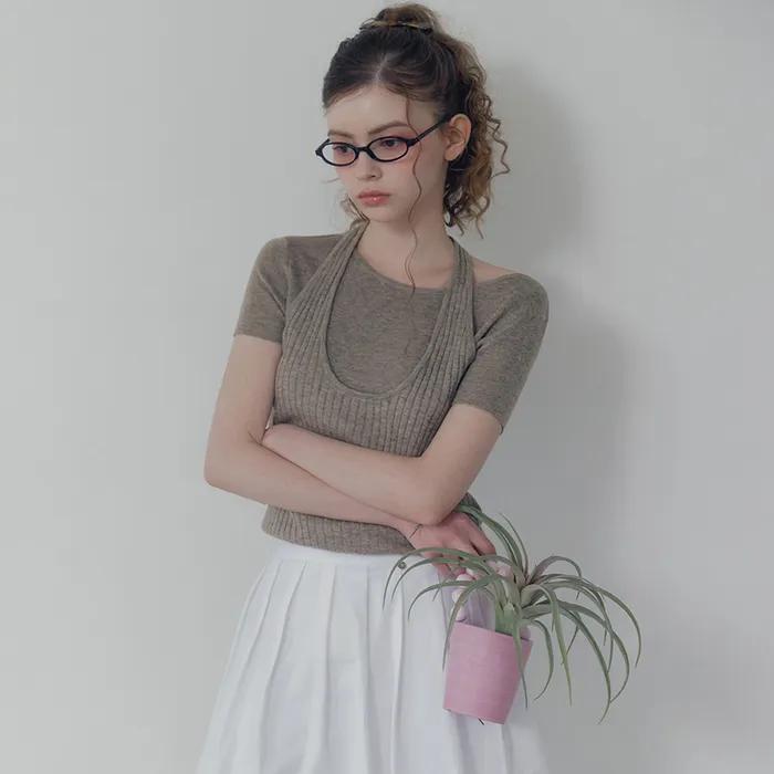 캐넛 홀터넥 레이어드 반팔니트