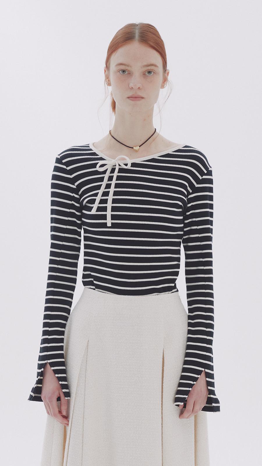 STRIPE V NECK TOP_BLACK