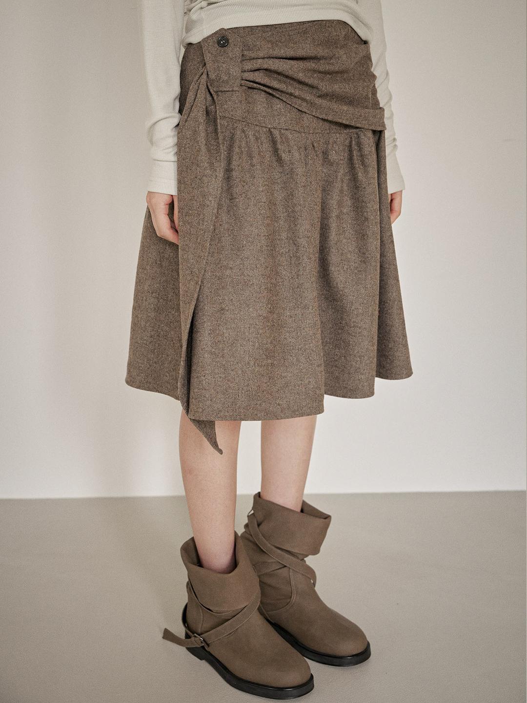 WOOL SHIRRING SKIRT  [ BROWN ]