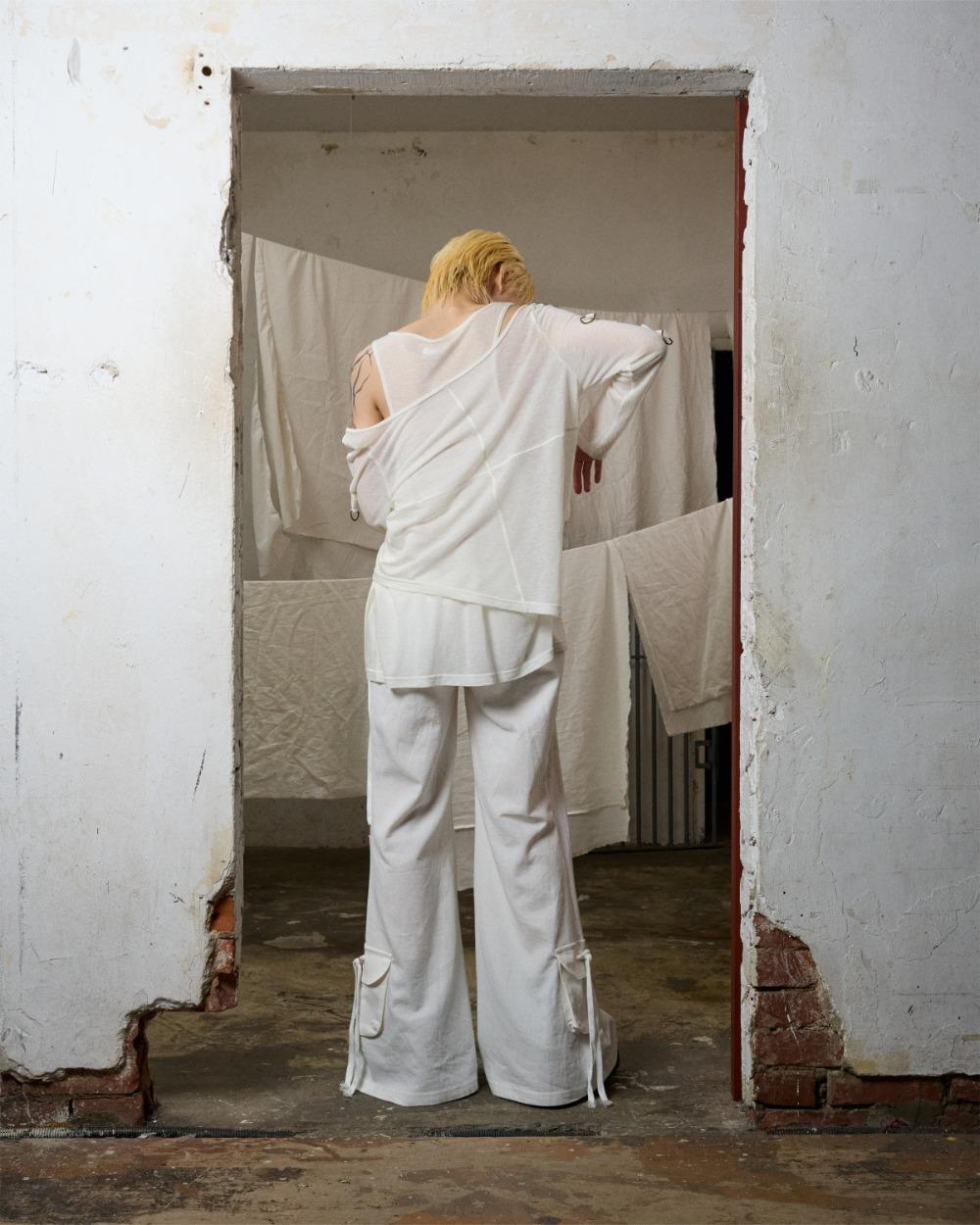 Unbalanced double long sleeve (WHITE)