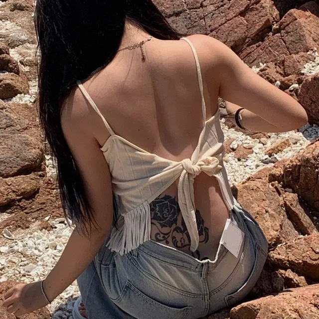 western look 웨스턴룩 태슬 나시 수술니트 여름나시 바캉스룩 워터밤 페스티벌 썸머 휴가룩 y2k