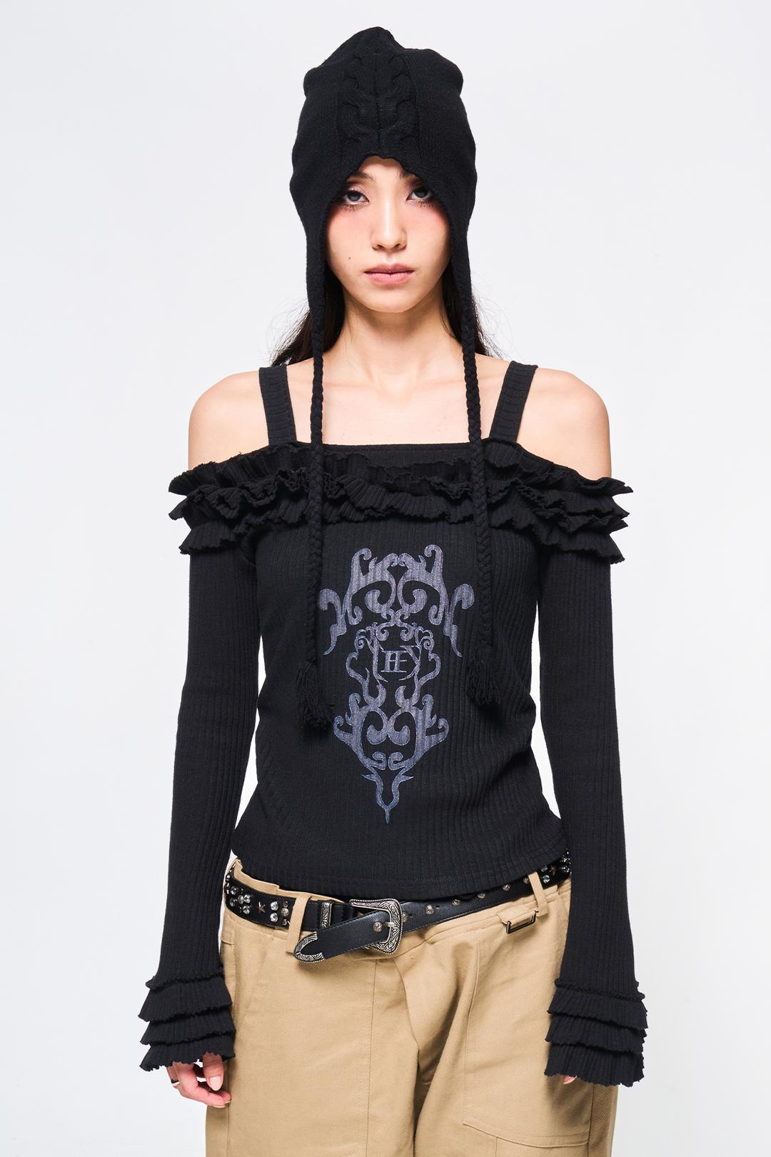 OFF-SHOULDER RUFFLE TOP BLACK