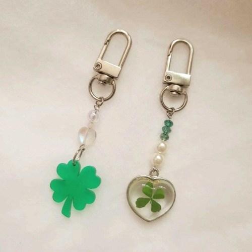 [봄밤달] 행운을 담은 네잎클로버 키링