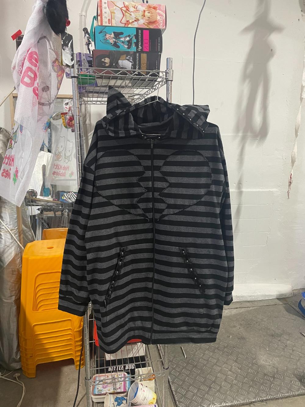 ☆ preorder ☆ Emo cat hoodie long sleeves with a tail