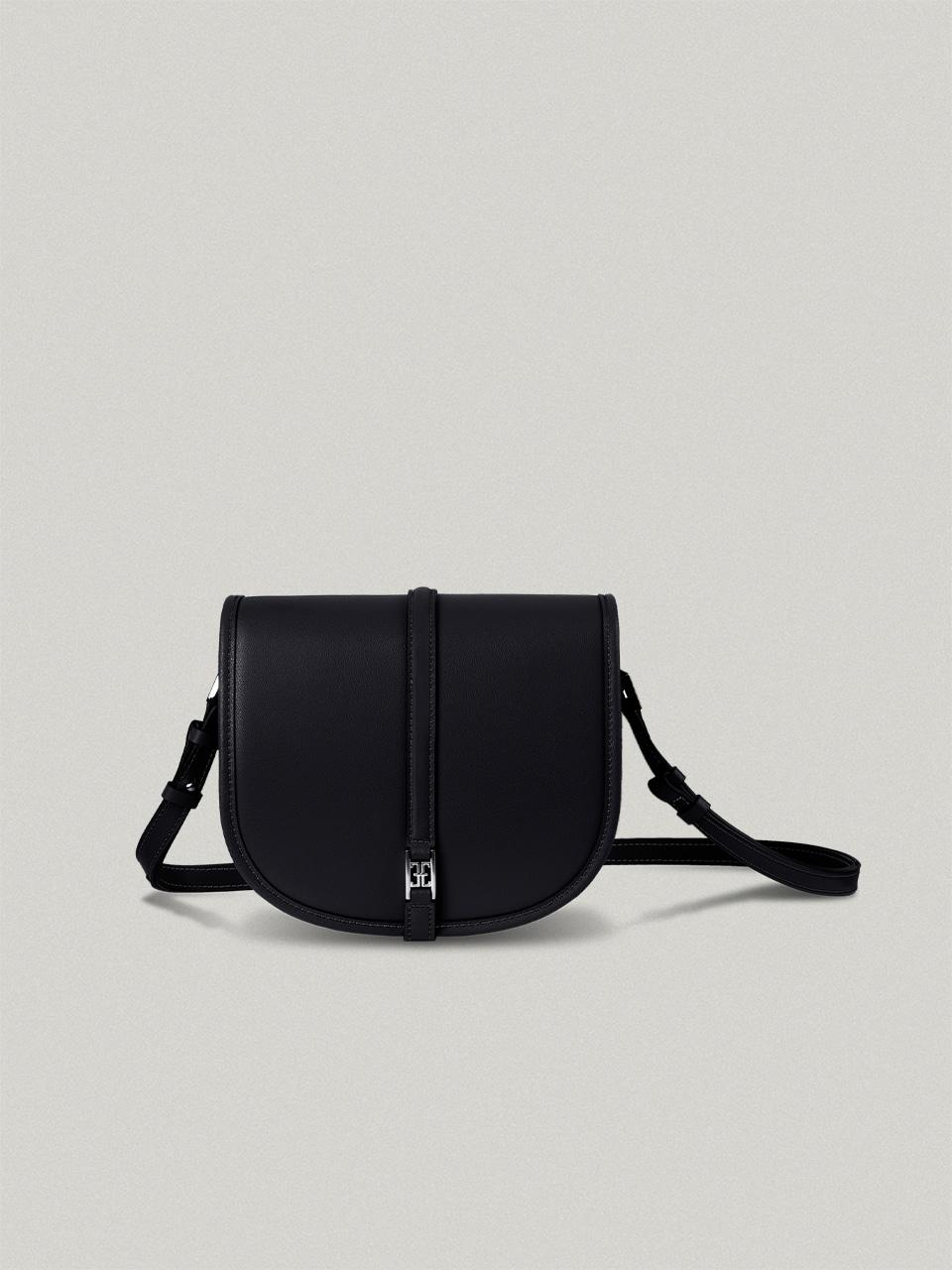 Classic Logo Poche Bag Black - plain클래식 로고 포쉬백 - 플레인[2차 예약주문 : 04월 05일 순차출고]