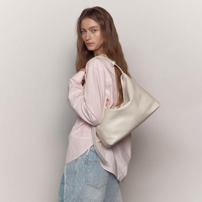 [선발매] 25SS WRITTEN BAG_IVORY