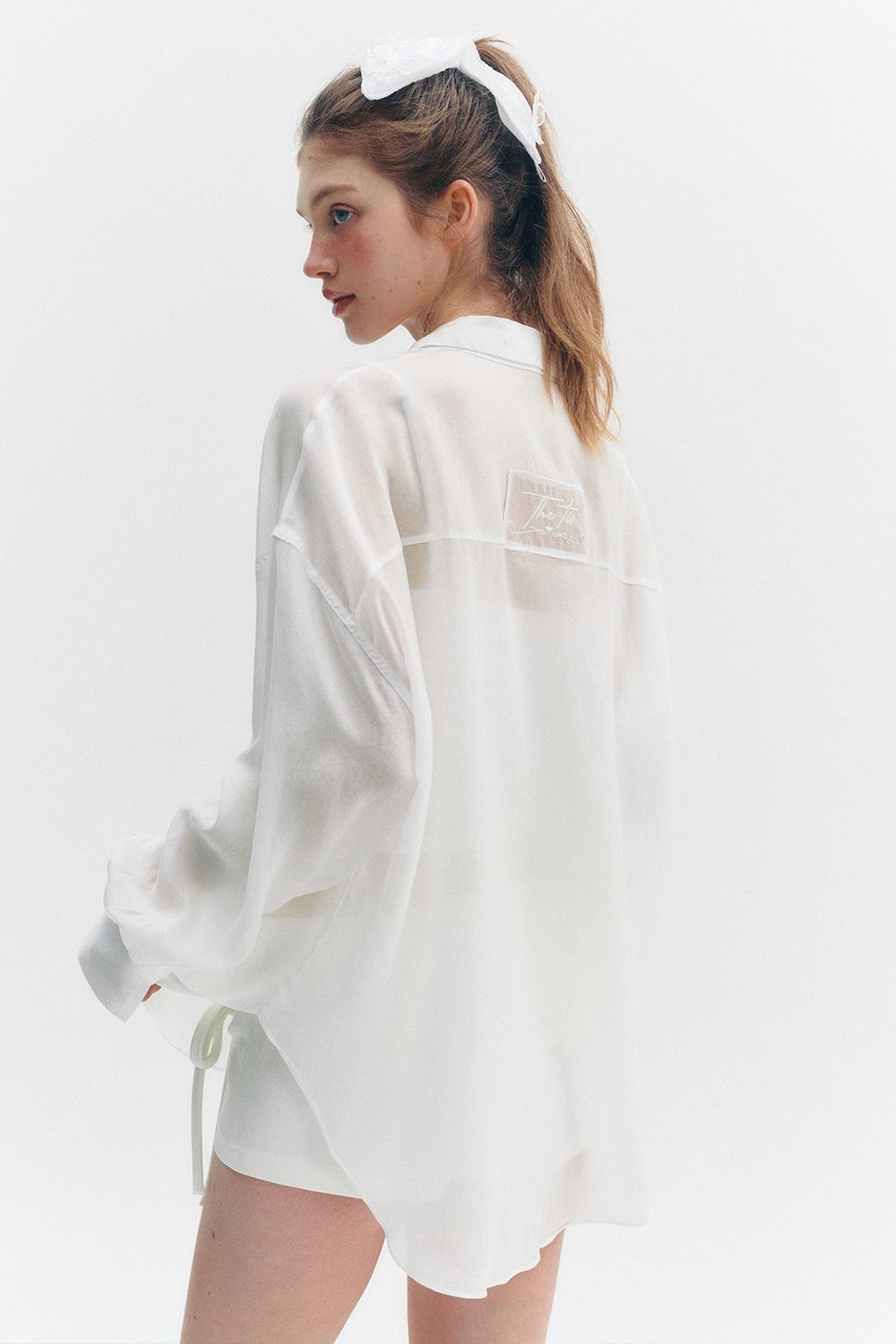 [3차: 8월 11일 예약배송] THETIS ORGANZA LABEL SEE-THROUGH SHIRT_TT5S105WH