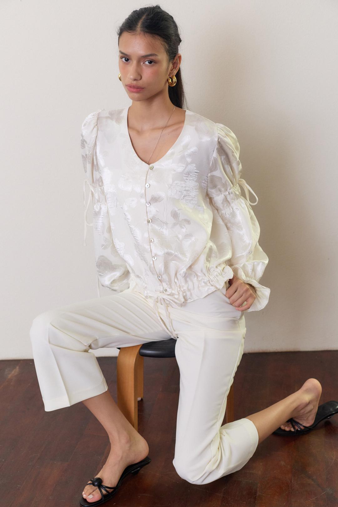 Gaura Jacquard Puff Blouse / Ivory