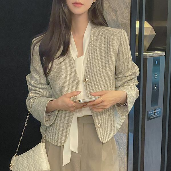 뮤즈 골드 버튼 울 트위드 자켓