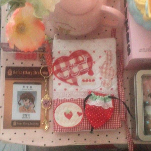 스트로베리 케이크 다이어리 커버