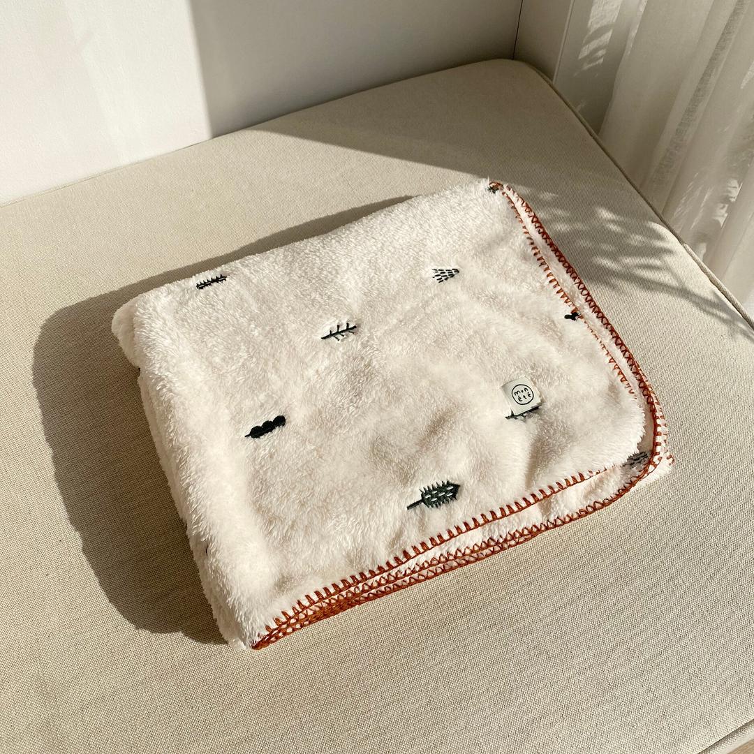 Winter Forest Blanket - cream