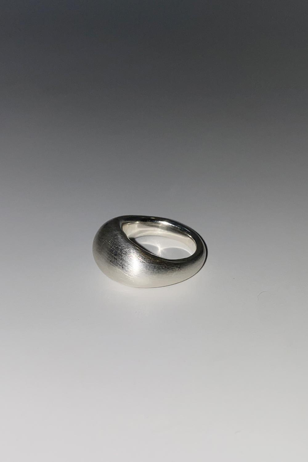Curve Volume Ring