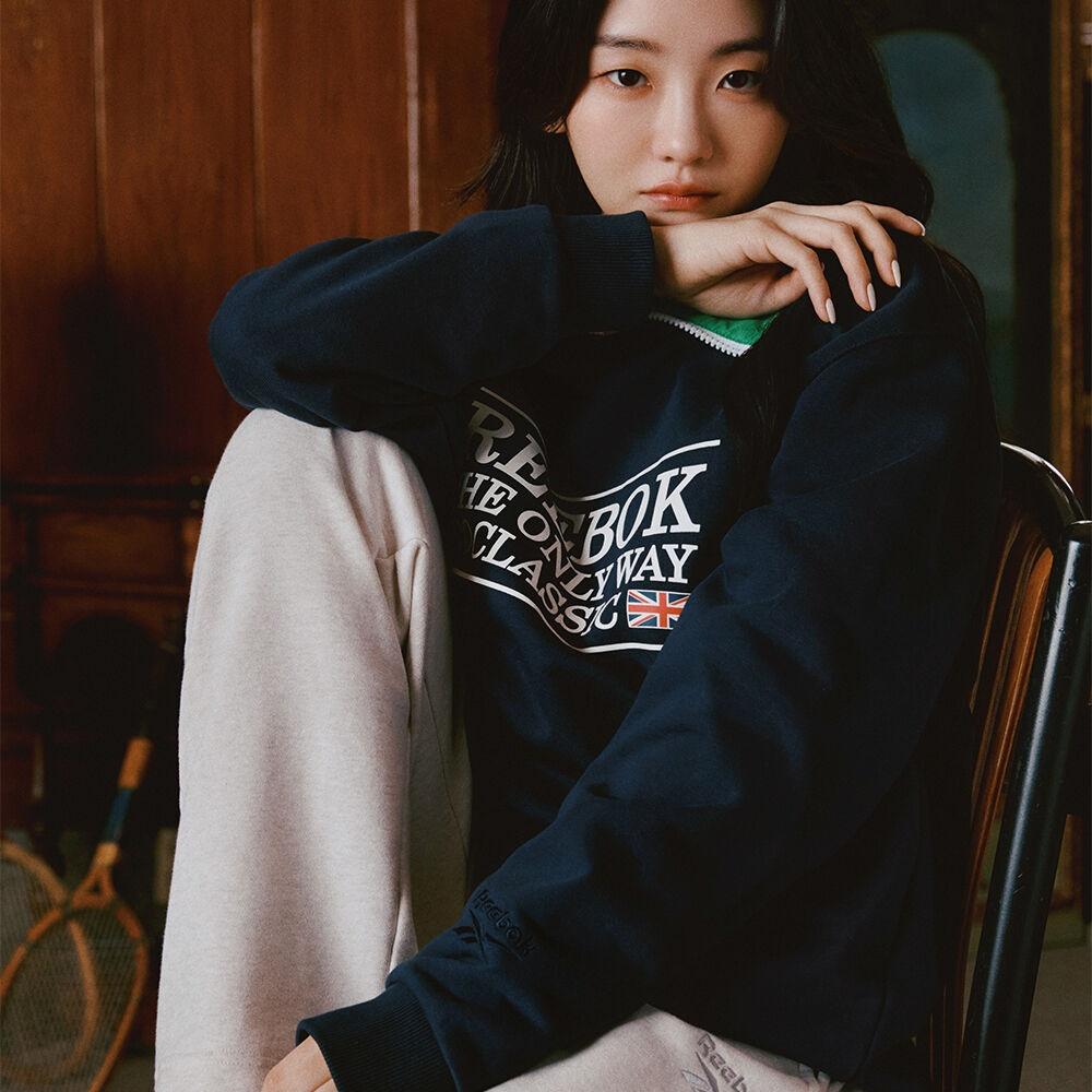 클래식레터 맨투맨 - 네이비