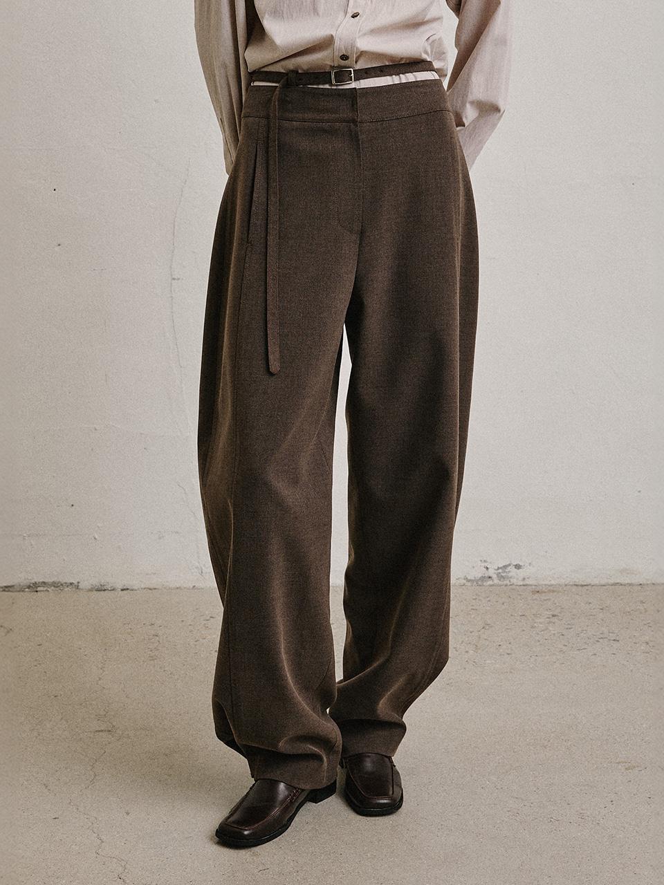 플로우 울 벨티드 커브드 슬랙스_BROWN
