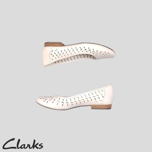 클락스 베이지 사선 구멍 플랫슈즈 발레슈즈 SIZE 245