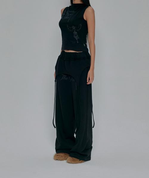 OVERLAP SCRIPT SWEATPANTS_BLACK
