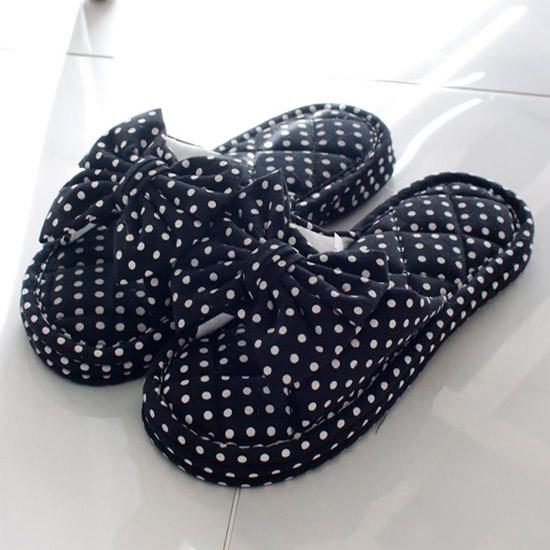 마그리트 도트 패턴 실내화