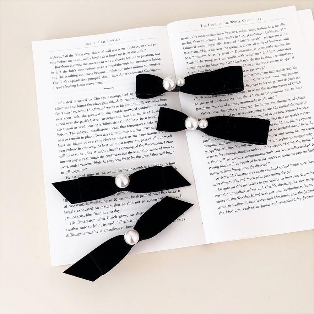 미니 블랙 벨벳 진주 리본 헤어클립 집게핀