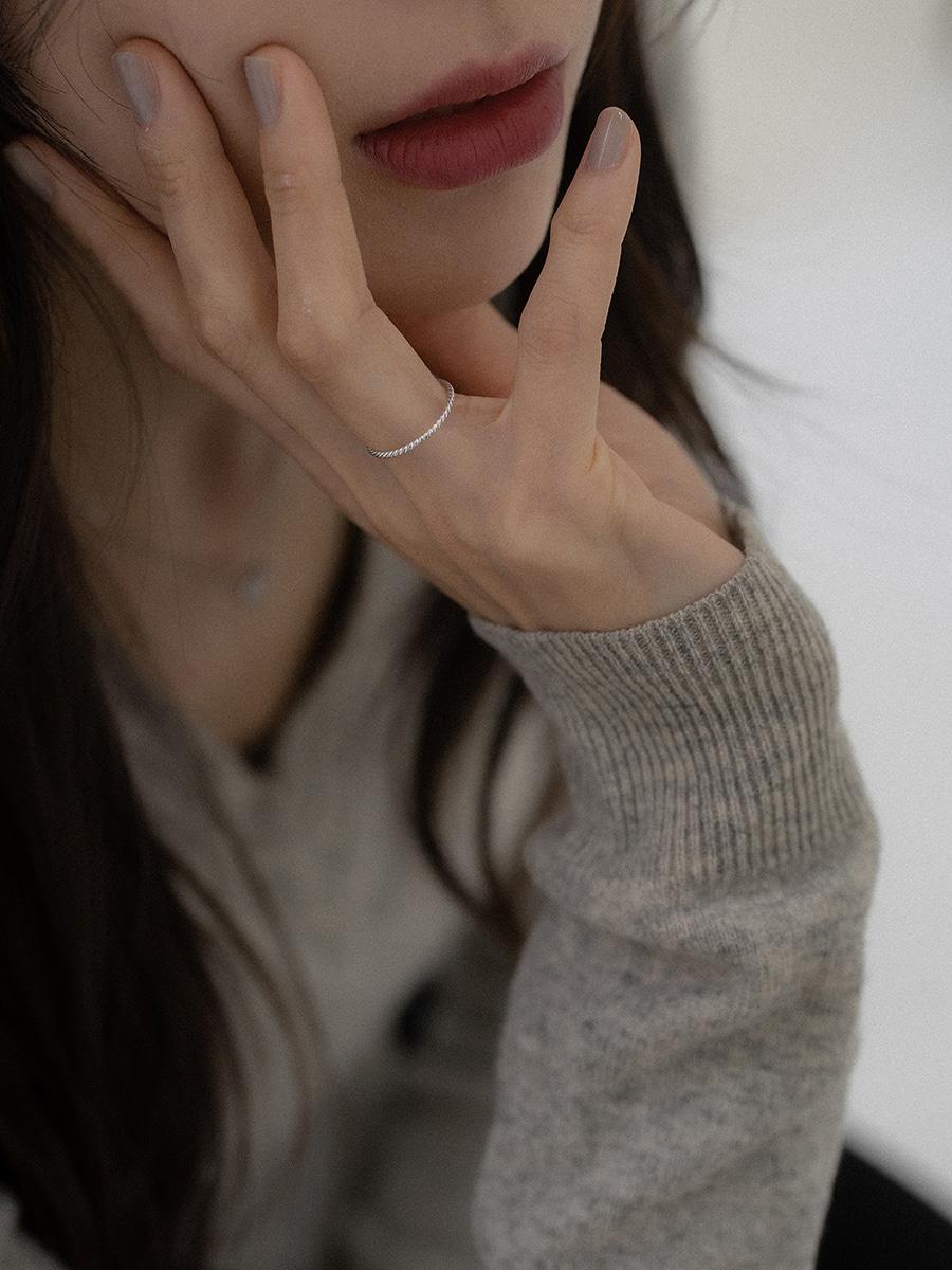 메이비 실 반지