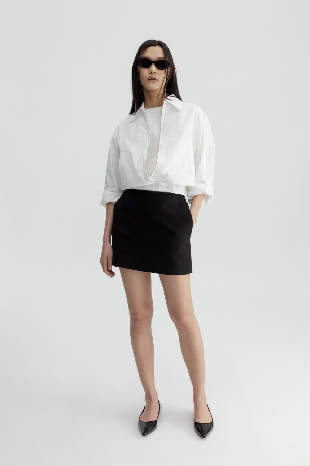 FRONT BUTTON OPENING MINI SKIRT (BLACK)