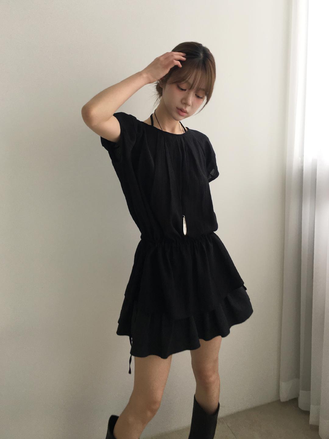 노비야카 Mumu strap blouse (Ivory, ash blue, black)