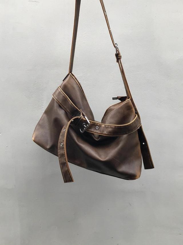 Vintage brown belted leather bag