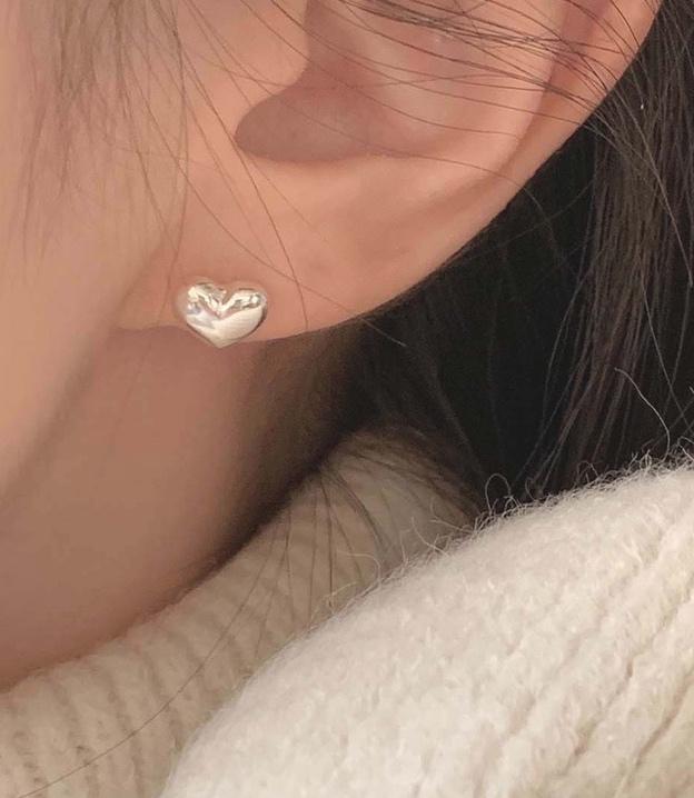 [핫딜] 실버925 통통 하트 스터드 귀걸이