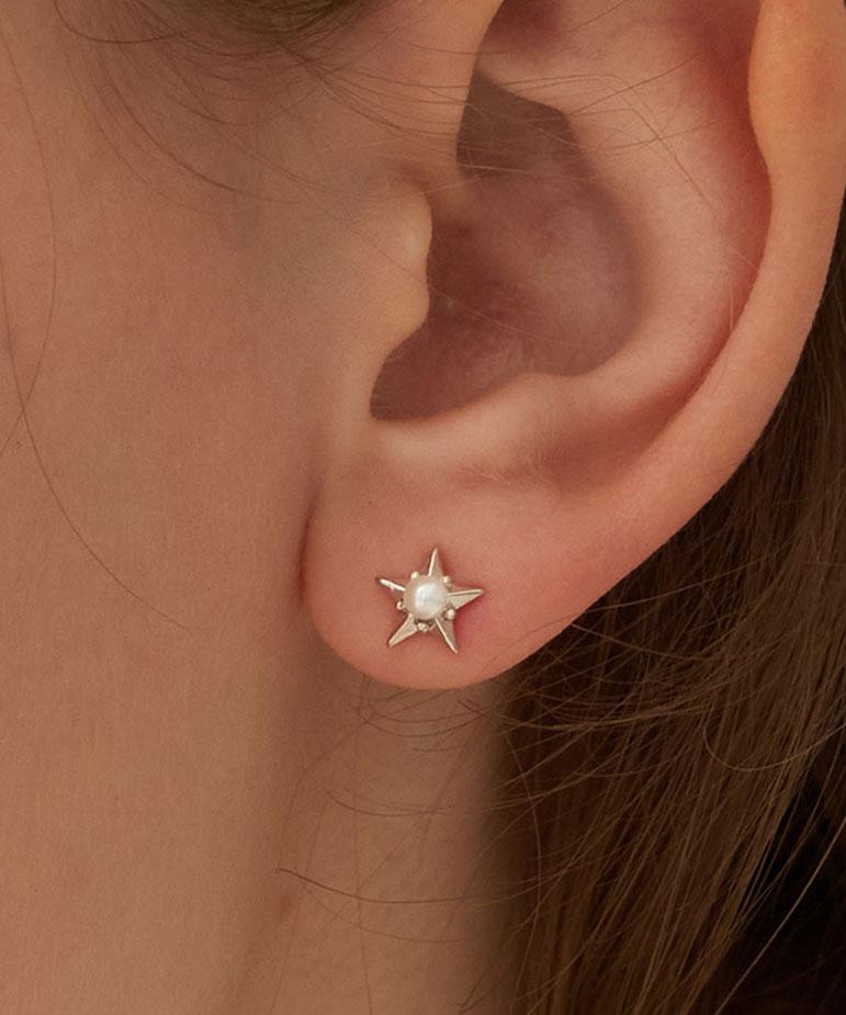 누누핑거스 925은침 ✨타이니 스타 펄 이어링