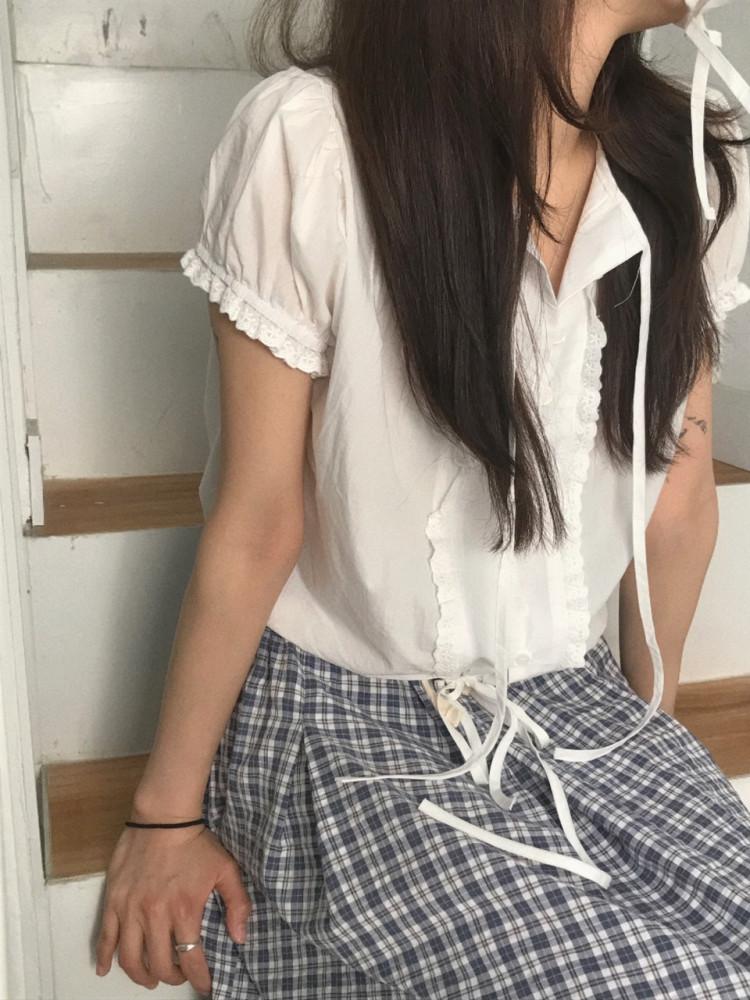 [shopaoe] wendy blouse 웬디블라우스