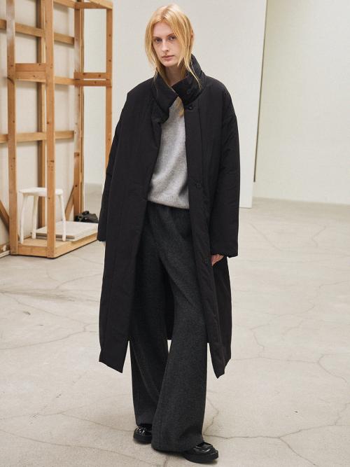 padded high-neck coat (black)