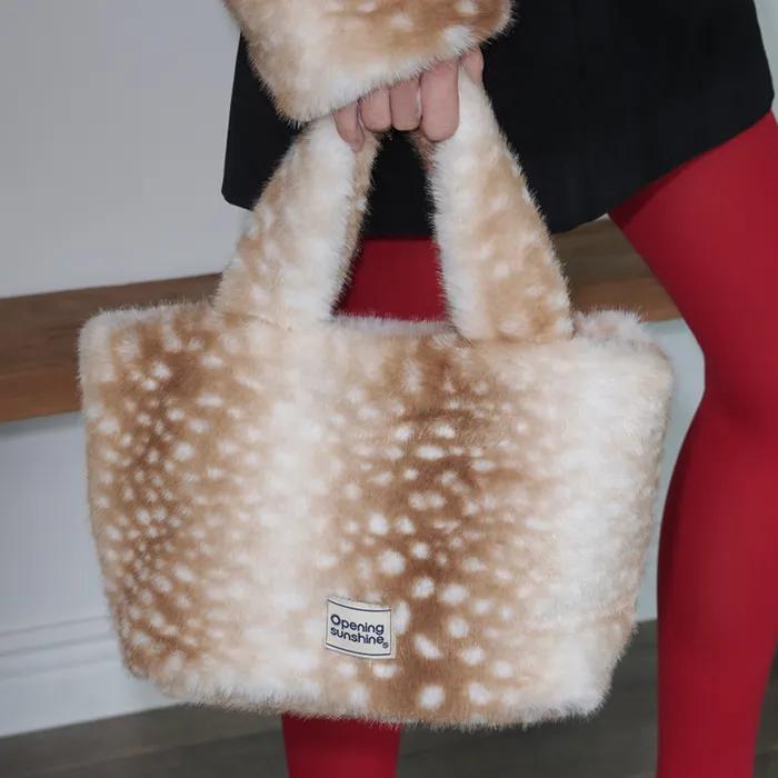 Soft Fur Tote Bag_Bambi Beige