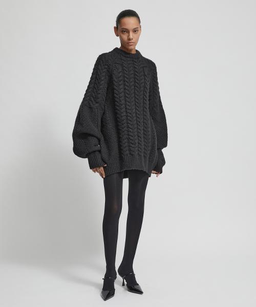 울 브러쉬 오버사이즈 케이블 니트 스웨터_블랙