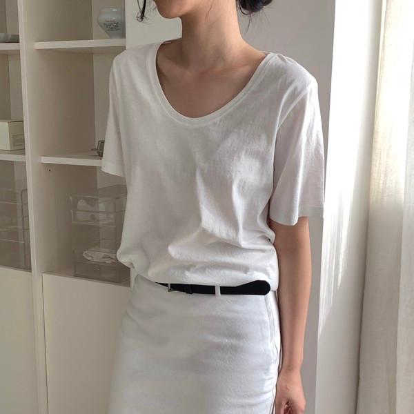 Essential u-neck tee (2c)