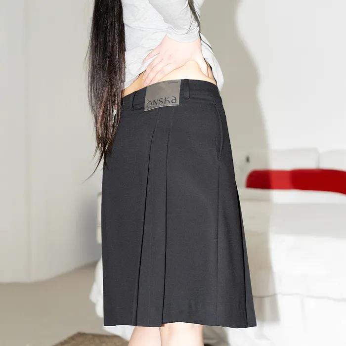 [2차 리오더] CLASSIC PLEATS MIDI SKIRT (BLACK)