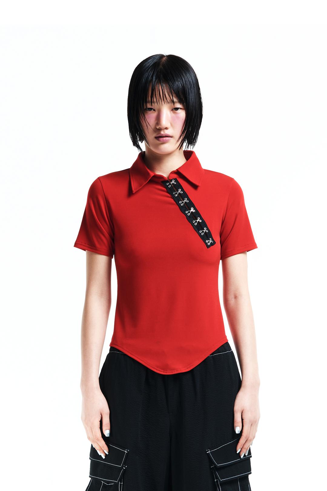 DIAGONAL HOOK COLLAR TEE (RED)