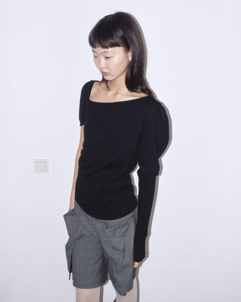 LOLITA LEMPICKA ASYMMETRICAL KNIT TEE - Anemonia