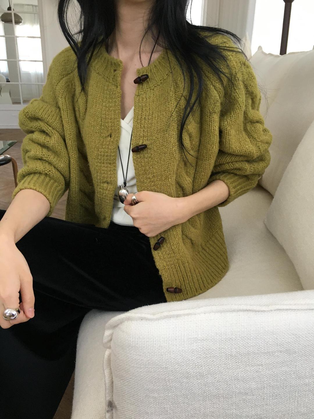 로우머 토글 떡볶이 가디건 3color 겨울가디건 출근룩 레이어드룩 울니트가디건