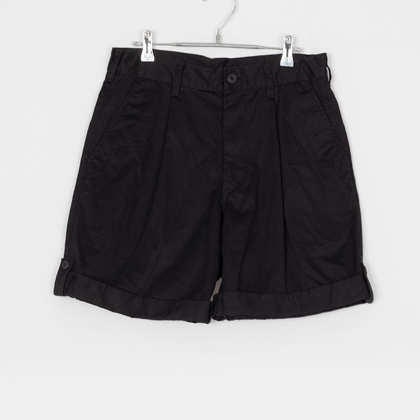 uniqlo ( size : men S ) 1/2 pants
