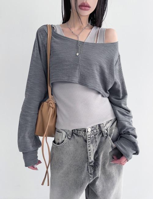 deep round crop layered mtm