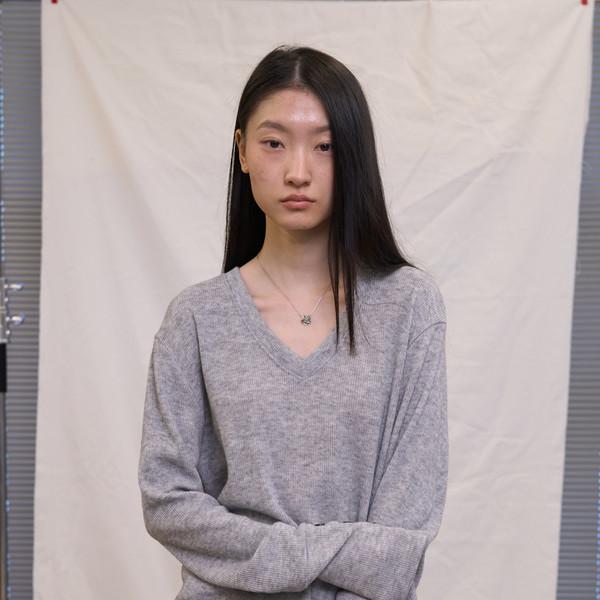 V-Neck Button Knit (Gray)