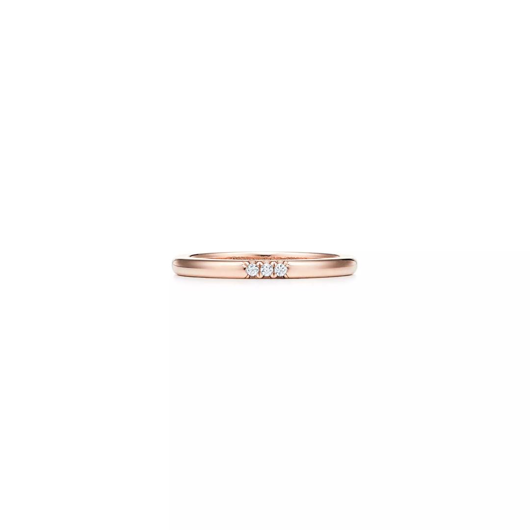 웨딩 밴드 링, 로즈 골드, 다이아몬드 세팅, 두께 2mm.