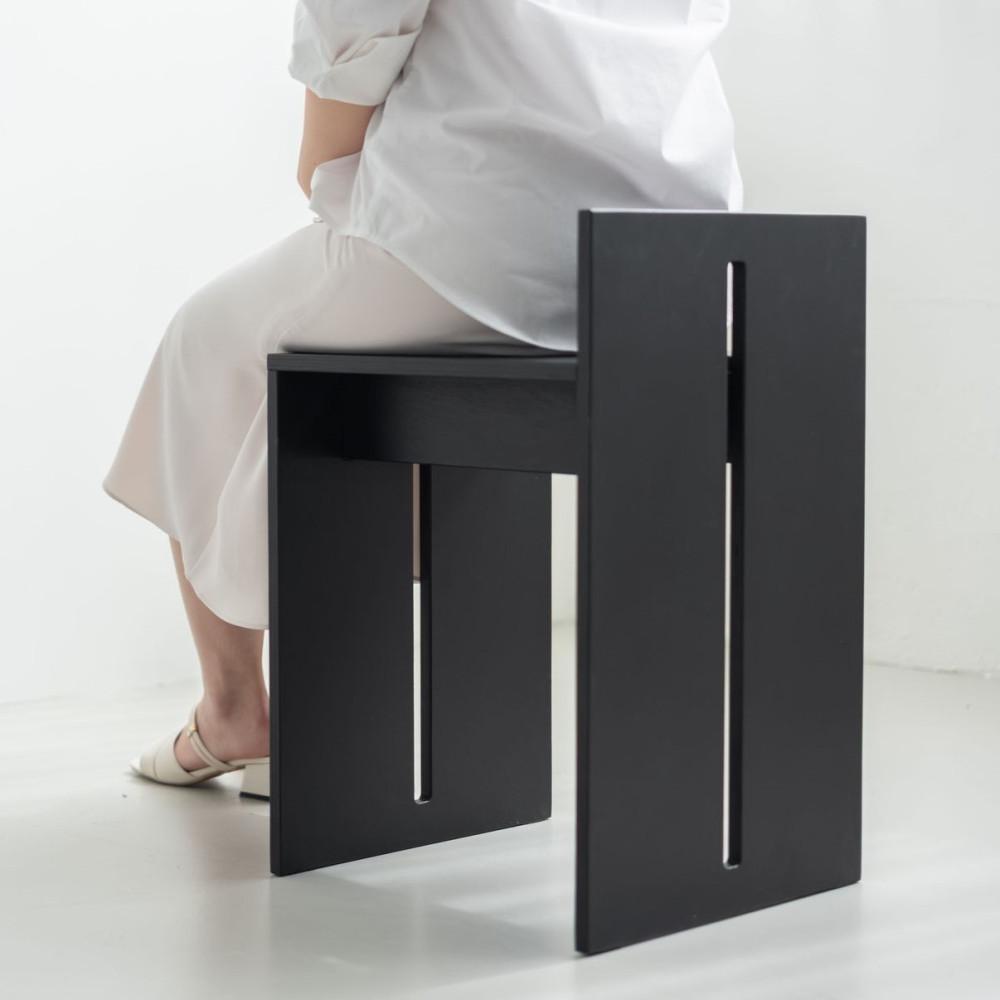 오늑 라인 체어