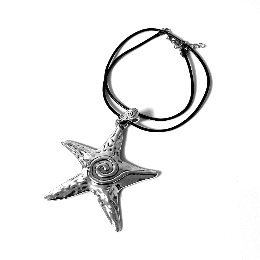 Big Star Necklace 빅 볼드 스타 별 목걸이 끈 줄 매듭 가죽 롱 레이어드 빈티지 엔틱 y2k 스트릿 힙한 불가사리