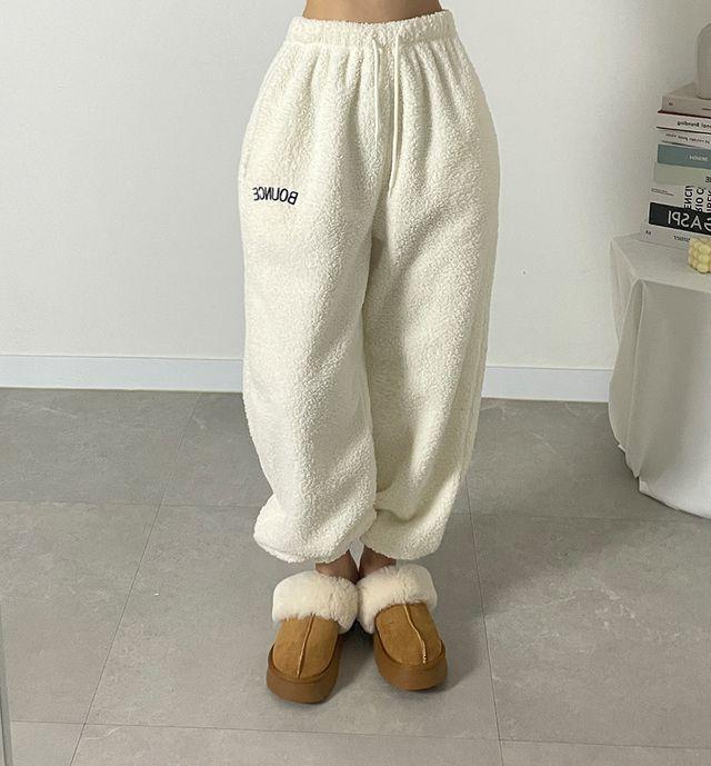 (*보아털/왕따숩*) 바운스 보아 양털 아방 조거 팬츠 트레이닝 추리닝 수면 루즈핏 후리스 오버핏 밴딩 겨울 바지