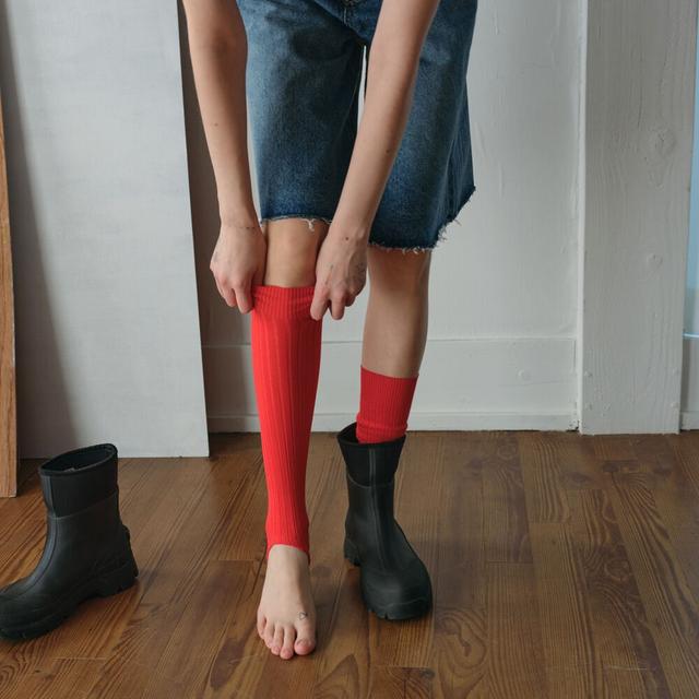 (1차 리오더) STIRRUP LEG WARMER - RED