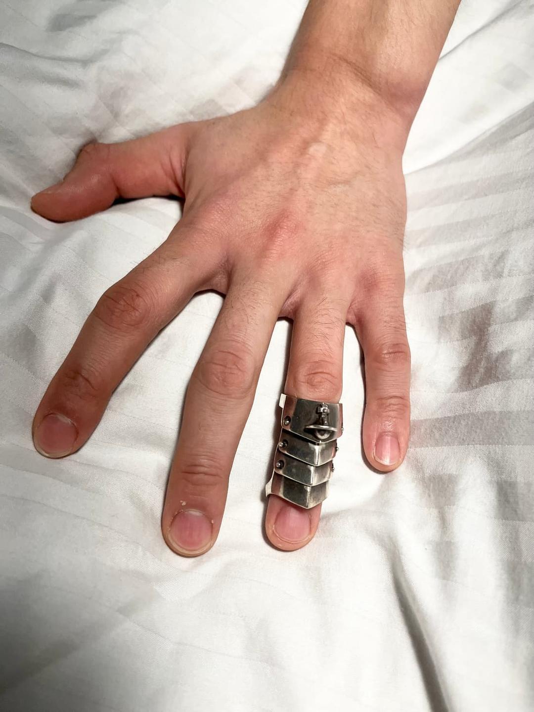 비비안웨스트우드 아머링 | 후루츠패밀리