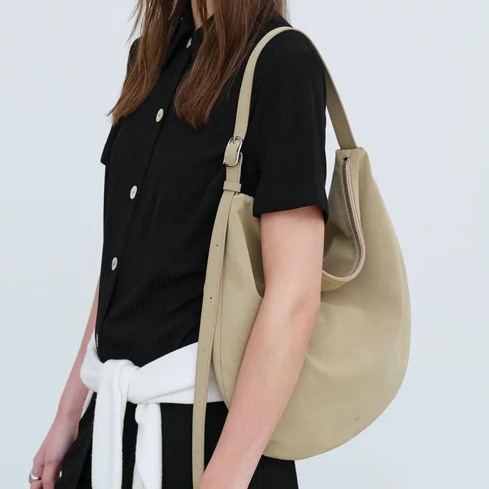 베일로 문 호보백 Vaylo Moon Hobo Bag_Latte