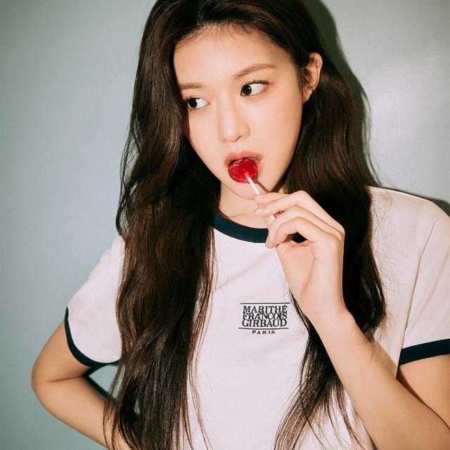 W CLASSIC LOGO RINGER TEE white