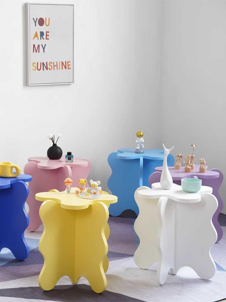 구스타프웨스트맨 물결 테이블 침대 웨이브 탁자 1.   하얀색