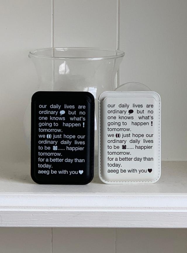 signature macsafe card holder